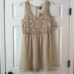 American Eagle Lace dress